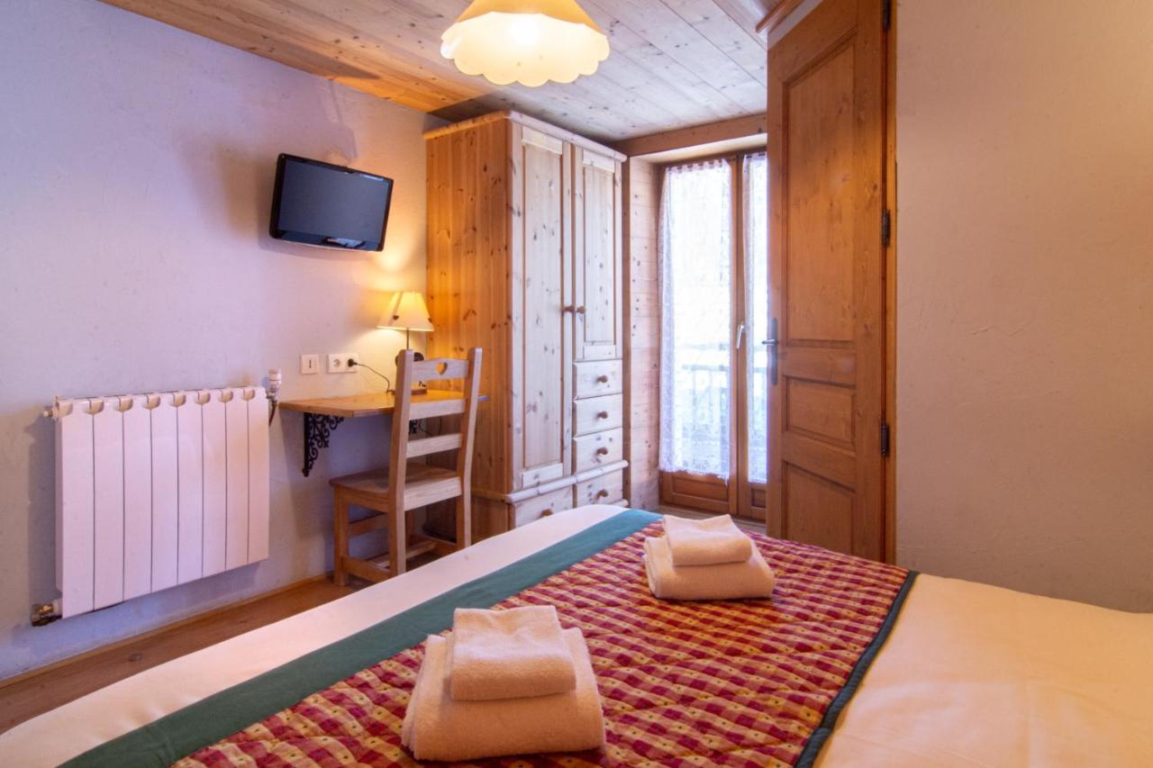 Chalet Hotel La Tarine Пезе-Нанкруа Екстер'єр фото