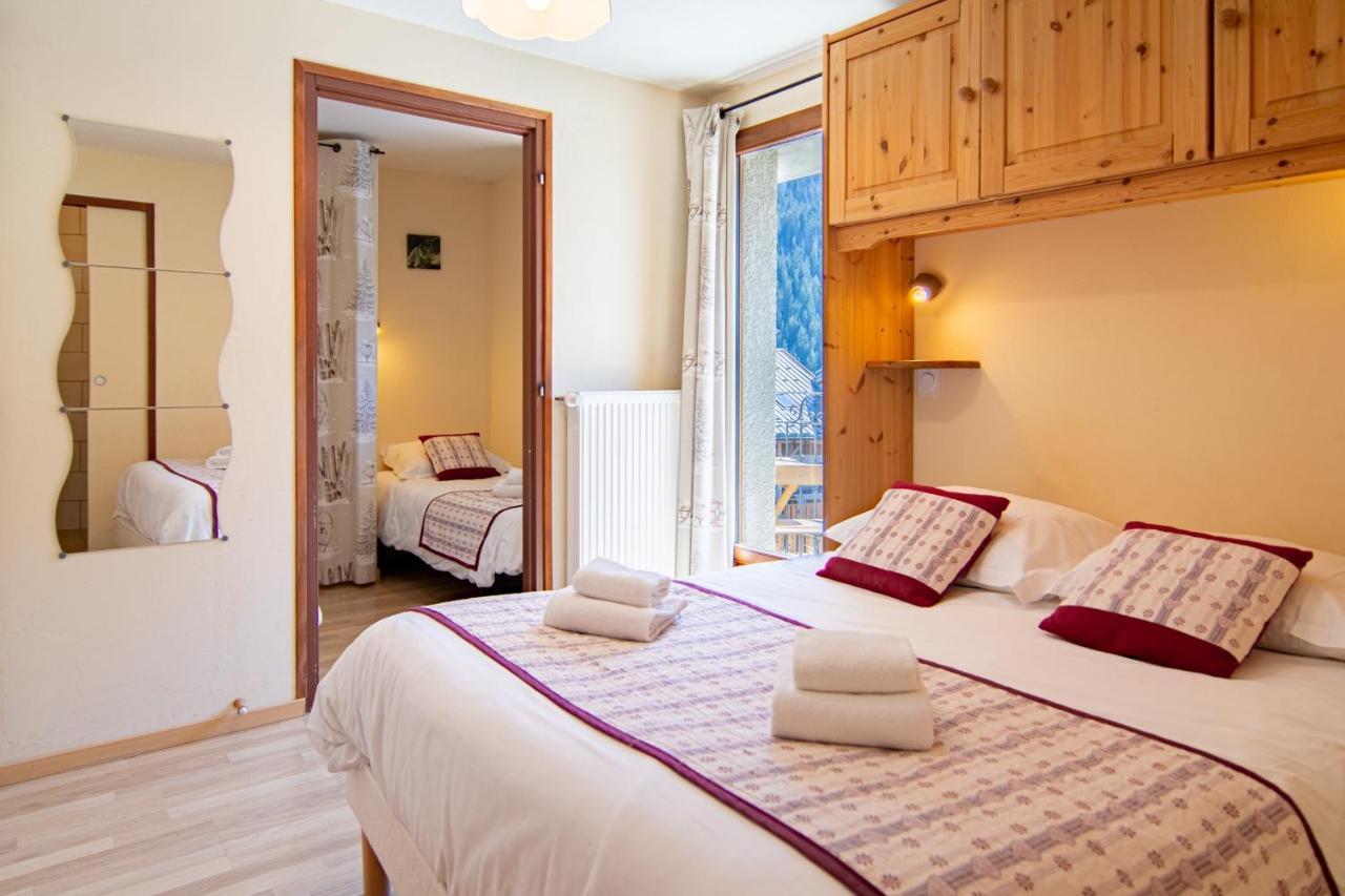 Chalet Hotel La Tarine Пезе-Нанкруа Екстер'єр фото